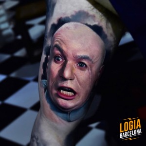 tatuaje_brazo_-doctor_maligno_logia_barcelona_karol_rybakowski 